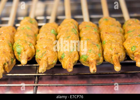 Pesce al vapore con pasta di curry Foto Stock