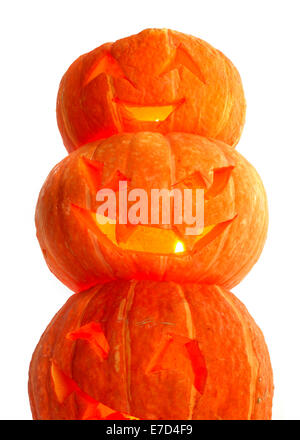 Incandescente Zucche di Halloween isolati su sfondo bianco Foto Stock