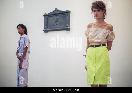 Antipodium Primavera / Estate 2015, LFW. 13 settembre 2014. Londra, Regno Unito. Clara Copley / Alamy News. Foto Stock