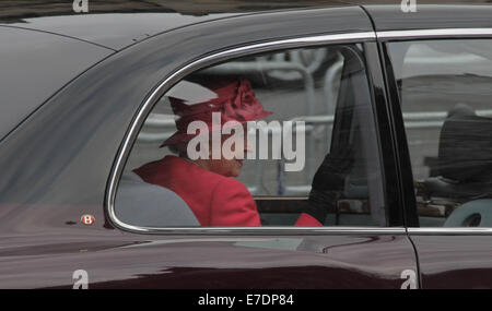 Giornata del Commonwealth osservanza e servizio di reception presso l'Abbazia di Westminster. Dotato di: Queen Elizabeth,il Principe Filippo , Duca di Edingburgh dove: Londra, Regno Unito quando: 10 Mar 2014 Foto Stock