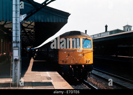 La British Rail locomotore classe 33 numero 33012 alla lettura England Regno Unito 1976 Foto Stock