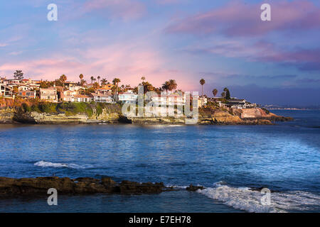 La spiaggia di La Jolla, California poco prima del tramonto Foto Stock