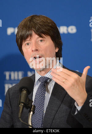 Washington, DC, Stati Uniti d'America. Xv Sep, 2014. 20140915 - regista Ken Burns parla durante una media pranzo presso il National Press Club a Washington. Il suo ultimo progetto di documentario ripercorre la vita e i tempi della famiglia Roosevelt. Credito: Chuck Myers/ZUMA filo/Alamy Live News Foto Stock