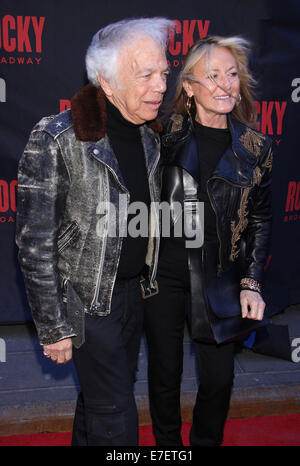 Serata di Apertura del Broadway Rocky al Winter Garden Theatre - Arrivi. Dotato di: Ralph Lauren,Ricky Anne Loew-Beer dove: New York New York, Stati Uniti quando: 13 Mar 2014 Foto Stock