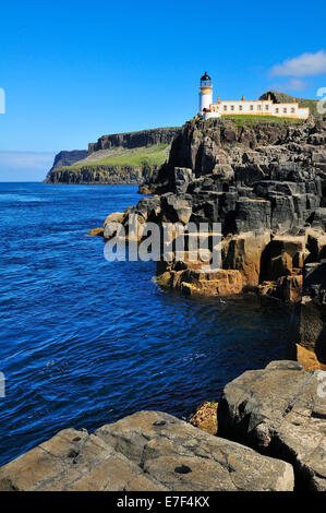 Faro di Neist Point, Ross, Skye e Lochaber, Isola di Skye, Scotland, Regno Unito Foto Stock