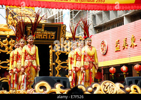 Sfilata di Golden Dragon, Nakhon Sawan, Thailandia Foto Stock