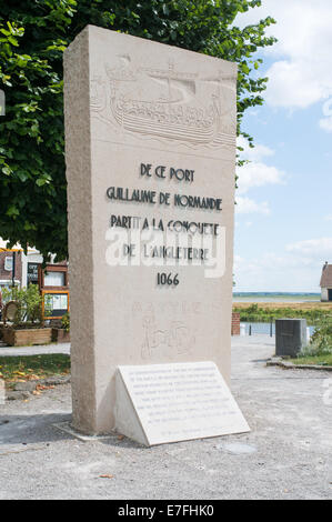 Monumento commemorativo di Guglielmo il Conquerer lasciando Saint-Valery-sur-Somme per conquistare l'Inghilterra in 1066 Foto Stock