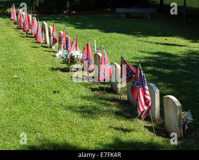 Cimitero per i soldati confederati presso il Tribunale di Appomattox parco nazionale in Virginia Foto Stock