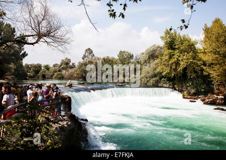 Manavgat cascata sul lato vicino, Turchia Foto Stock