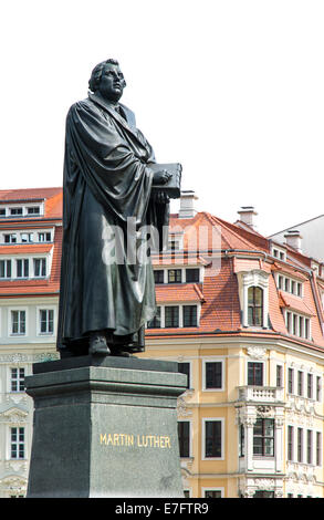 Bronce Statua di Martin Lutero a Dresda, costruito da Adolf von Donndorf nel 1885. Foto Stock