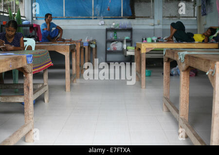 Sett. 16, 2014 - Mae Sot, Thailandia - il rinomato in tutto il mondo Mae Tao clinica di bordertown Mae Sot in Thailandia dove hill tribù di persone provenienti dalla vicina Myanmar possono ottenere tutti i tipi di trattamento medico gratuito. (Credito Immagine: © Rohan Radheya/ZUMA filo) Foto Stock