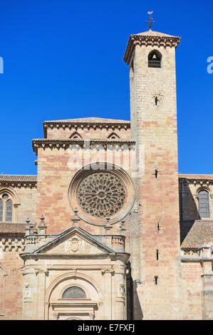 Particolare della facciata di Santa Maria della Cattedrale di Siguenza, Guadalajara, Spagna. Foto Stock