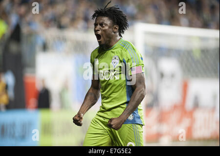 Chester, Pennsylvania, USA. 16 Sett 2014. Seattle della sirena Obafemi MARTINS (9) festeggia un goal durante il LAMAR HUNT U.S. OPEN CUP titolo le sirene di Seattle ha vinto con una vittoria di 3-1 contro l'Unione di Philadelphia in PPL Park di Chester PA Credito: Ricky Fitchett/ZUMA filo/Alamy Live News Foto Stock