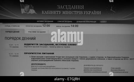 PC Il Ministro dell'agricoltura dell'Ucraina con la pianificazione della riunione del Consiglio dei Ministri. -- Mplementation di ratificato martedì, l'accordo di associazione tra l'Ucraina e l'UE dovrebbe essere completata entro il 2017, detto primo ministro Yatsenyuk. In seguito alla presentazione del rappresentante dell'Unione europea all'Ucraina Ian Tombinsky. Armadio votato all' unanimità a pianificare l'attuazione dell'accordo di associazione tra Ucraina e Unione europea. Foto Stock