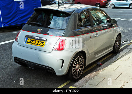 Fiat Abarth 595 Turismo, Bickenhall Street, London, England, Regno Unito Foto Stock