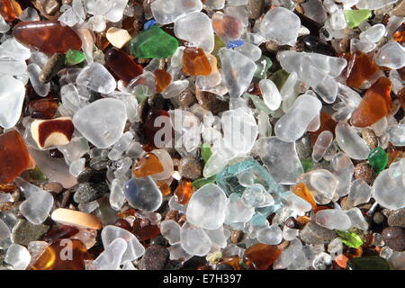 Close-up di weathered vetro, Spiaggia, Fort Bragg, California Foto Stock