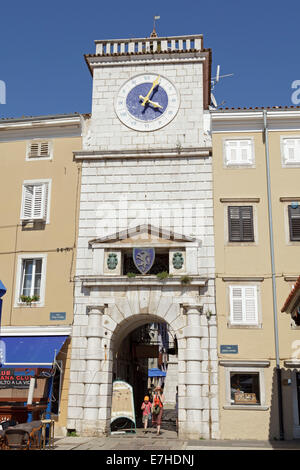 Torre dell orologio al porto, città di Cherso, Isola di Cherso, golfo di Kvarner, Croazia Foto Stock