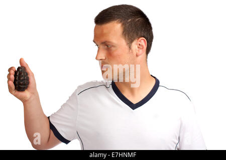 Uomo con bombe a mano isolati su sfondo bianco Foto Stock