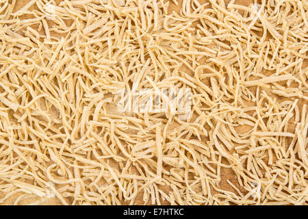 Sparse in breve Dried Noodles da sopra Foto Stock