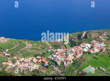 La Gomera - Vista aerea di Agulo dal Mirador de Abrante Foto Stock