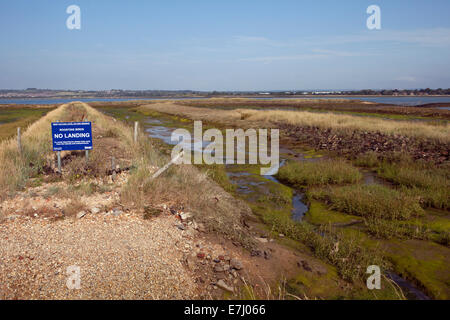 Nessun segno di atterraggio a West Hayling natura locale riserva, il vecchio di ostriche a Hayling Island, Hampshire, Regno Unito Foto Stock