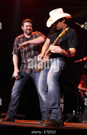 Brad Paisley si esibisce dal vivo a C2C al 02 Arena offre: Brad Paisley dove: Londra, Regno Unito quando: 16 Mar 2014 Foto Stock