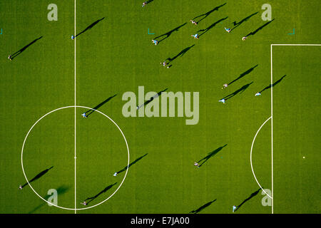 Vista aerea, astro turf football pitch in Lütgendortmund, Dortmund, la zona della Ruhr, Nord Reno-Westfalia, Germania Foto Stock