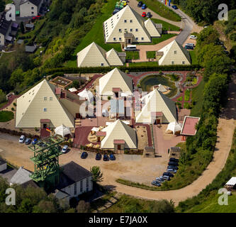 Vista aerea, Sauerland piramidi, Galileo Park, Lennestadt, Sauerland, Nord Reno-Westfalia, Germania Foto Stock