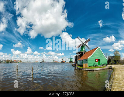 Holland, Europa, Koog aan de Zaan, Zaandam, Noord-Holland, Paesi Bassi, mulino a vento, acqua, molla, mulini a vento, open-air museum, De Foto Stock