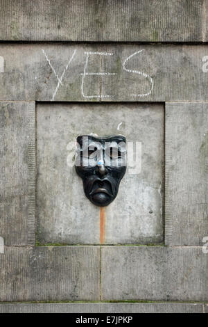 Referendum scozzese. Sì graffiti sul Royal Mile di Edimburgo Foto Stock