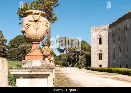 Castello nella Sicilia orientale Foto Stock