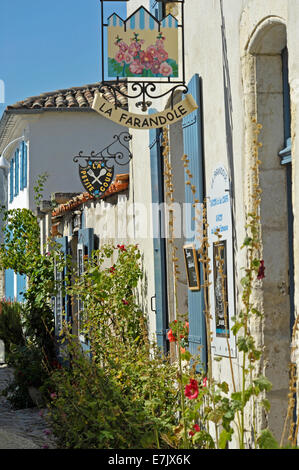 Charming Old Street di Talmont sur Gironde,Charente Maritime,Poitou Charentes,Francia Foto Stock