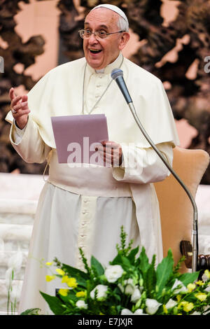 Città del Vaticano Sala Nervi ( Aula Nervi o Paolo VI ) Incontro Internazionale Evangelii Gaudium con Papa Francesco, 19 settembre 2014 Credit: Davvero Facile Star/Alamy Live News Foto Stock