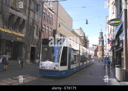 In Tram in Reguliersbreestr street vicino a Rembrandt Square Amsterdam Foto Stock