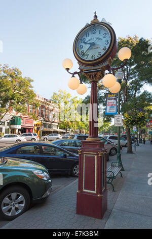 Orologio decorativo nel centro cittadino di Walla Walla Washington. Foto Stock