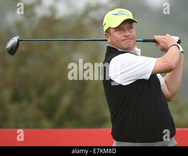Newport, Galles. Xx Settembre, 2014. Gli ISP Handa Wales Open Golf. Il giorno 3. Paul Lawrie rigidi dal tee Credito: Azione Sport Plus/Alamy Live News Foto Stock