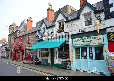 Castle Street, Conwy, Conwy County Borough, Wales, Regno Unito Foto Stock