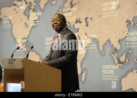 Morgan Tsvangirai, ex PM dello Zimbabwe e leader del Movimento per il Cambiamento Democratico, dà un discorso a Chatham House. Foto Stock