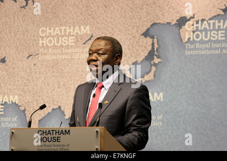 Morgan Tsvangirai, ex PM dello Zimbabwe e leader del Movimento per il Cambiamento Democratico, dà un discorso a Chatham House. Foto Stock