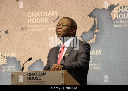 Morgan Tsvangirai, ex PM dello Zimbabwe e leader del Movimento per il Cambiamento Democratico, dà un discorso a Chatham House. Foto Stock