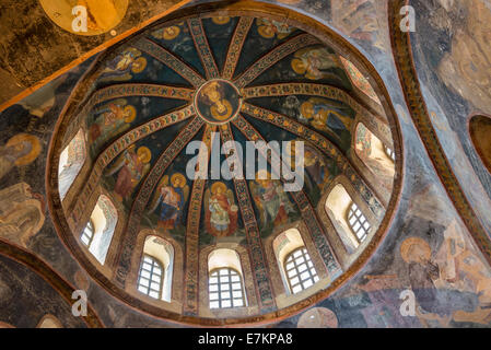 Una delle cupole decorativo della chiesa di Chora di Istanbul, visualizzando la Vergine Maria e il bambino. Foto Stock