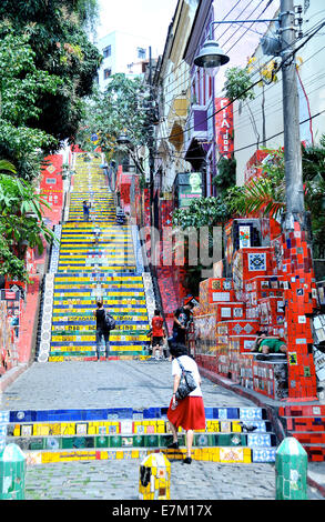 Scena di strada passi Selaron Lapa di Rio de Janeiro in Brasile Foto Stock