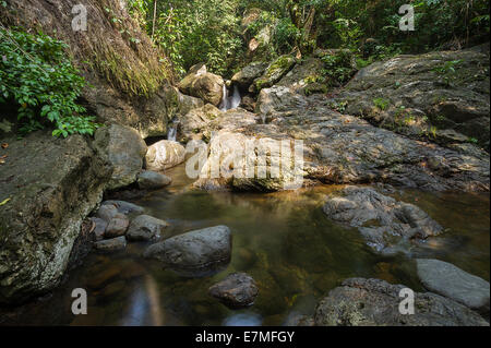 Il parco ricreativo scenario a Serian parte del distretto di Sarawak nature park. Foto Stock