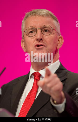 Manchester, Regno Unito. Xxi Sep, 2014. Hilary Benn, Shadow del Segretario di Stato per le comunità e il governo locale, indirizzi l'auditorium del giorno uno del partito laburista la Conferenza Annuale che avrà luogo a Manchester Central Convention Complex Credit: Russell Hart/Alamy Live News. Foto Stock