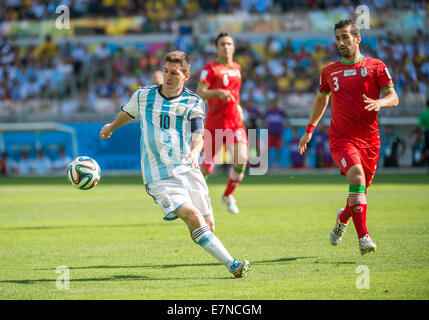 Lionel Messi. Argentina v l'Iran. Coppa del Mondo FIFA 2014 in Brasile. Lo stadio Mineirao, Belo Horizonte. Il 21 giugno 2014. Foto Stock