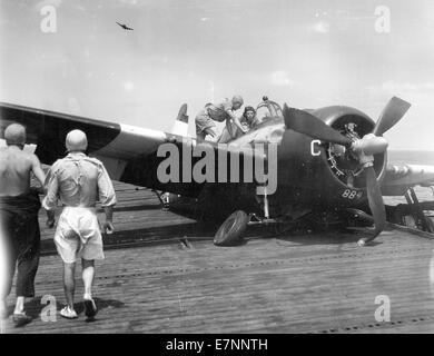 Royal Navy Grumman Martlet successivamente chiamato Wildcat aeromobile a seguito di un incidente sul ponte di volo Foto Stock