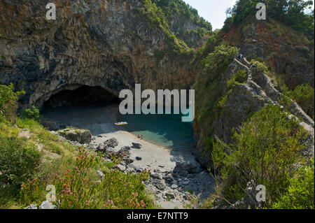 L'Italia, Europa, Calabria, Esterno, giorno, Arco Magno, San Nicola Arcella, Capo Scalea, spiaggia, mare, costa, mare Mediterraneo, S Foto Stock