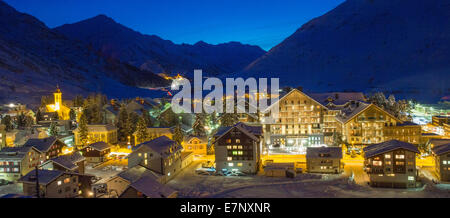 Urserental, di lusso, hotel, Chedi, dipartimento, provincia, Andermatt, Urserental, villaggio, Canton, UR, Uri, nella Svizzera centrale, wi Foto Stock