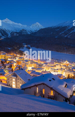 Engadina Engadina, Saint Moritz, San Moritz, villaggio, notte, scuro, città, Canton, GR, Grigioni, Grigioni, alta Engadina, Foto Stock