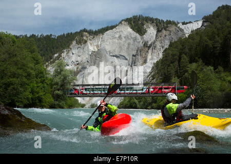 Reno gulch, sport d'acqua, il Glacier Express, Reno gulch, Versam, GR, fiume, flusso, corpo di acqua, acqua, gulch, Canton, GR, Graubü Foto Stock